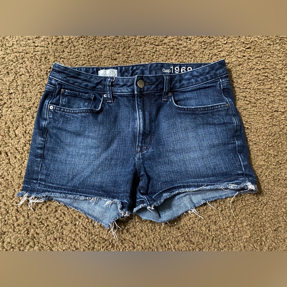 ☀️Gap dark blue shorts size 26 regular